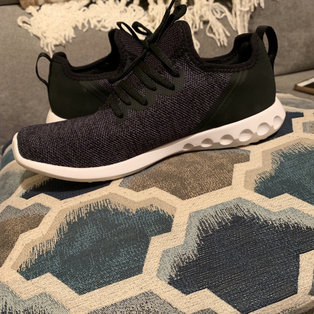 Puma sneakers - Picture 3 of 5